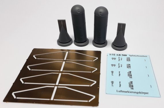 1/32 Ab 500 containers x2 for German aircraft