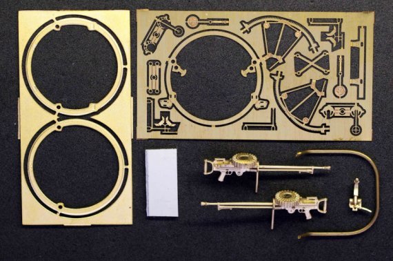 1/48 Lewis Mk III twin machine gun on the Scarff ring