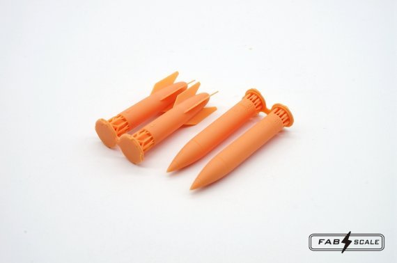 1/48 2x US B61 Air-launched Nuclear Bomb