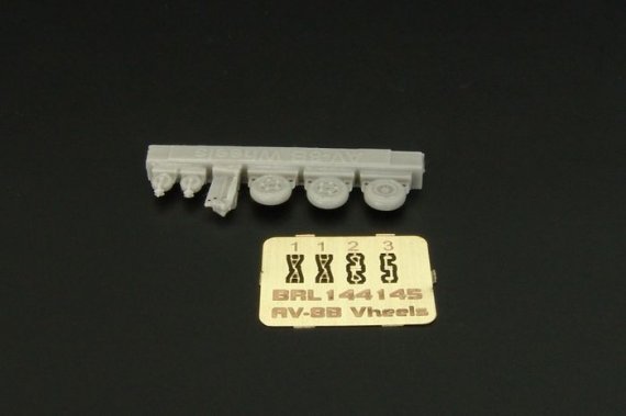 1/144 AV-8B wheels