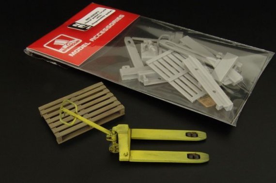 1/32 Pallet truck with palette