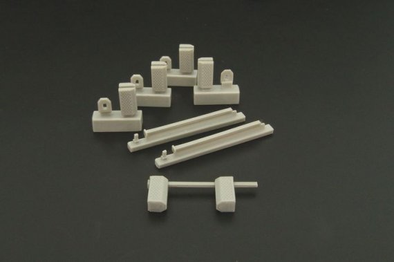 1/48 US Navy wheel chocks (modern)  resin set