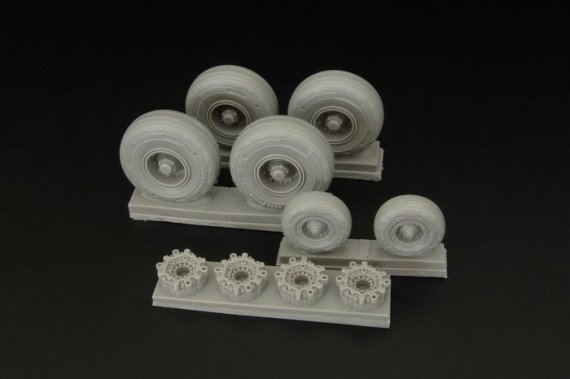 1/48 C-130 wheels