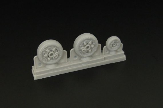 1/48 F-16 C/D wheels