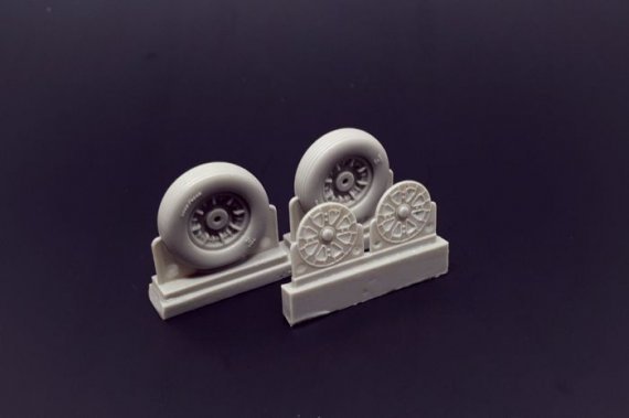 1/48 F4U Corsair Ribbed Thread Wheels set