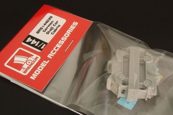 1/144 German Staff Car Cabrio