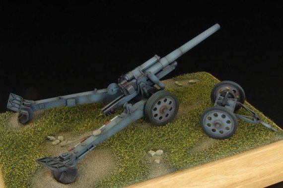1/72 sFH.18 German howitzer