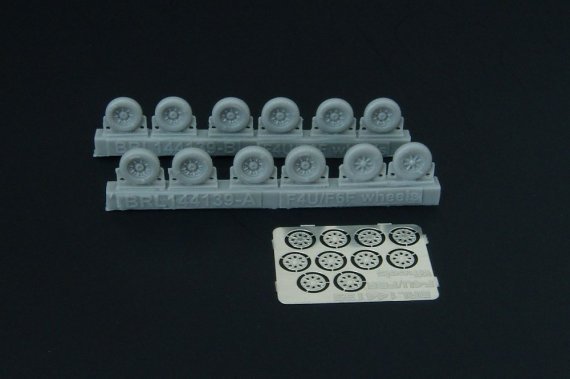 1/144 F4U Corsair/F6F Hellcat wheels