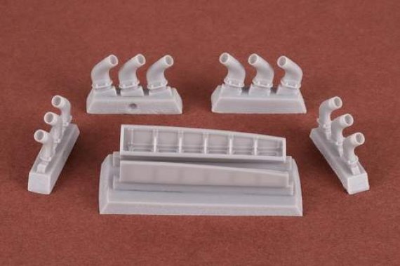 1/24 Spitfire /Seafire exhaust round stacks with shroud