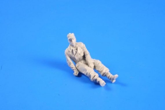 1/35 German Hetzer Crewmember WWII (1 fig.)