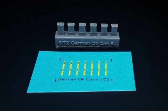 1/72 German WWII 5 litre OIL CANS