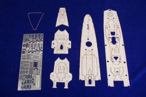 1/350 PRINZ EUGEN Wooden Deck f (Trumpeter)