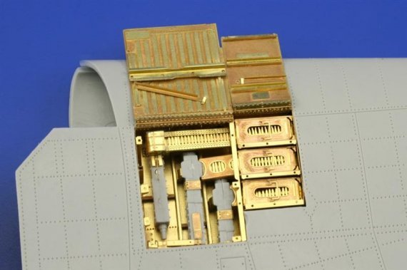 Eduard F6F-5N Hellcat gun bay