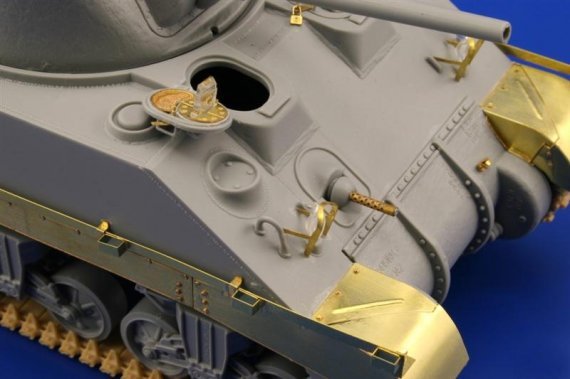 Sherman Mk.III fenders  (DRA)