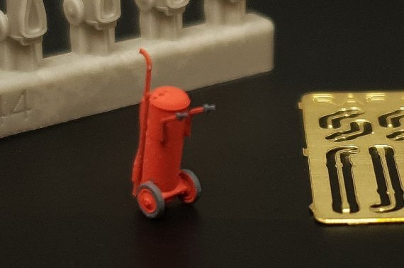 1/144 RAF large extingusher