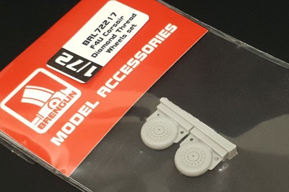 1/72 F4U Corsair Diamond Thread wheels
