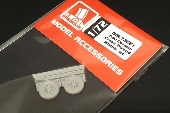 1/72 F4U Corsair Cross Thread wheels