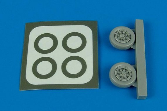 1/72 A-1H Skyraider (NAVY) wheels (HAS)