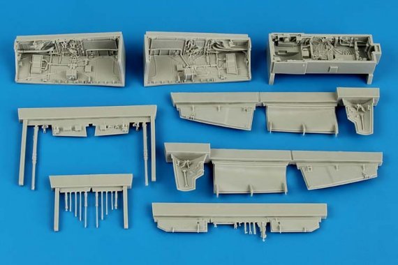 1/48 Sepecat Jaguar wheel bay (KITTY HAWK)