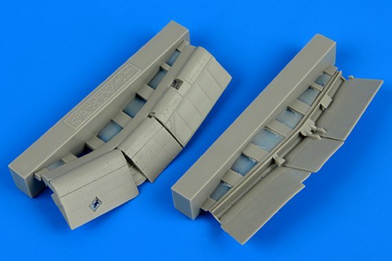 1/72 F4U-1 Corsair flaps (TAM)