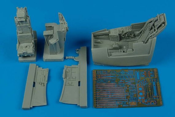 1/32 BAE Lightning F.1A/F.3 cockpit set (TRUMPETER)