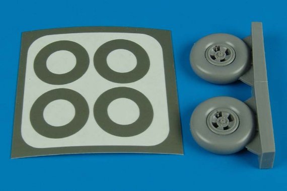 1/32 Spitfire Mk. IX wheels & paint masks