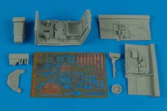 1/32 Bf 109GF-2/F-4 cockpit set (TRUMPETER)