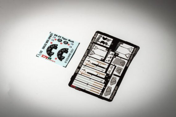 1/32 DH. 82A Tiger Moth SPACE