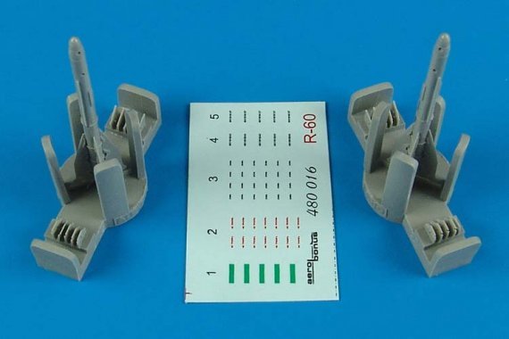 1/48 R-60 (AA-8 Aphid) air-to-air misiles