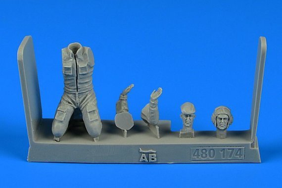 1/48 Soviet Aircraft Mechanic  Warsaw pact No.3