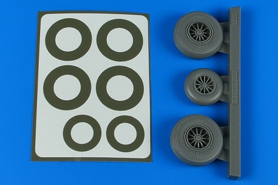 1/48 B-26K Invader late wheels & paint masks