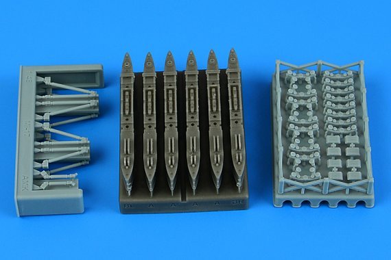 AIRES 1/48 Pyl�nes Mil Mi-8MT/Mi17 Hip AMK/ANNETRA