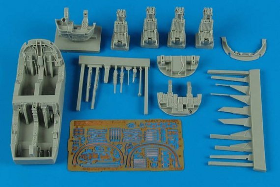 1/72 Grumman EA-6B Prowler ICAP-2 (early) cockpit set (Hasegawa)