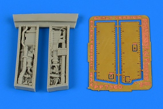1/72 McDonnell F-4J Phantom II electronic bay