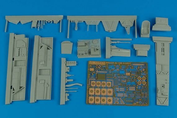 1/48 Ar 196A-3/A-4 cockpit set (ITAL)