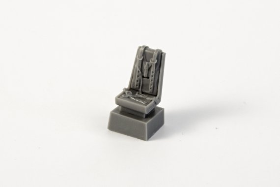 1/48 Beaufighter TF Mk.X Pilots Seat with backpad & belts