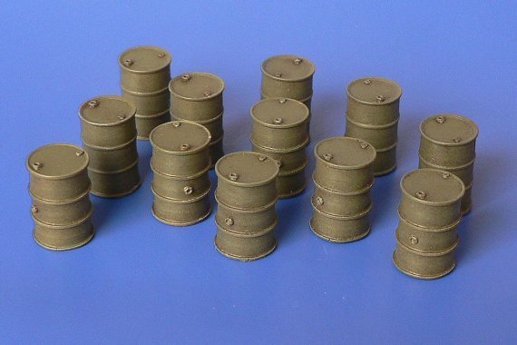 1/72 Fuel barrels