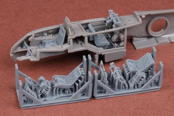 1/72 Messerschmitt Me-410A-1/U-2 & U4 cockpit upgrade parts
