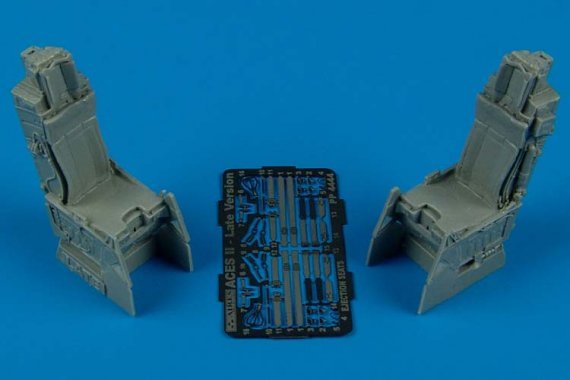 1/48 ACES II ejection seats late version