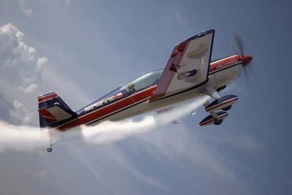 1/48 EXTRA EA300L 4-blade propeller