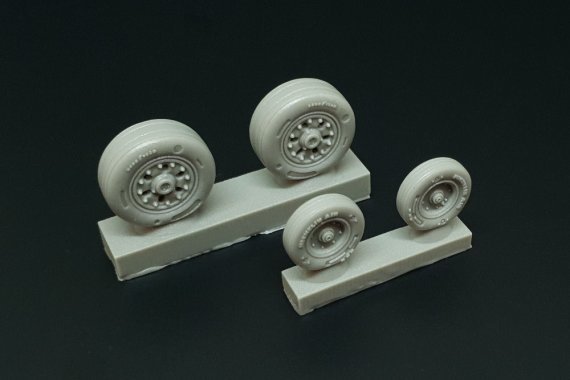 1/48 F/A-18 wheels