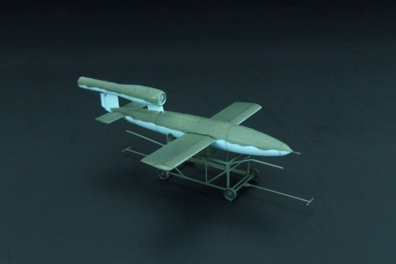 1/144 Fieseler Fi-103 / V-1
