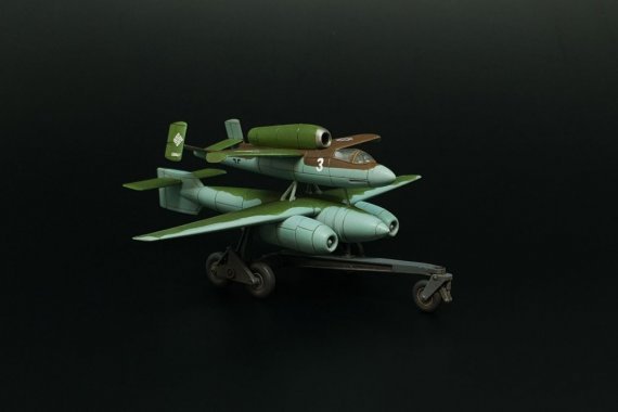1/144 Mistel 5 He162A & Arado E-377