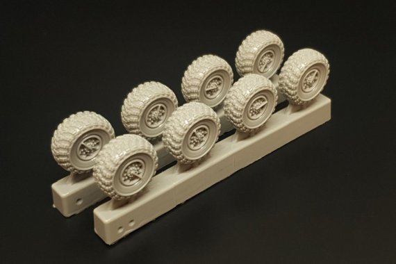 1/72 Wheels for 9K714 OKA / SS-23 Spider for Hobby Boss