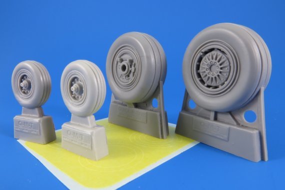 1/32 Late weighted Wheels for F-4E/F-4F/F-4G/RF-4C/RF-4E