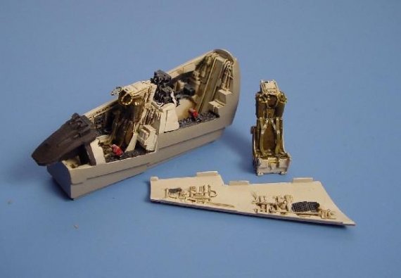 Aires Upgrade set: McDD F-4F PHANTOM II cockpit set