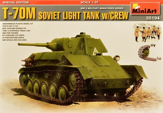 1/35 T-70M Soviet Light Tank with crew