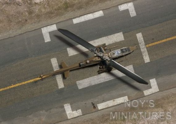 Noy's Miniatures H�lipad Militaire 1/144 Tarmac