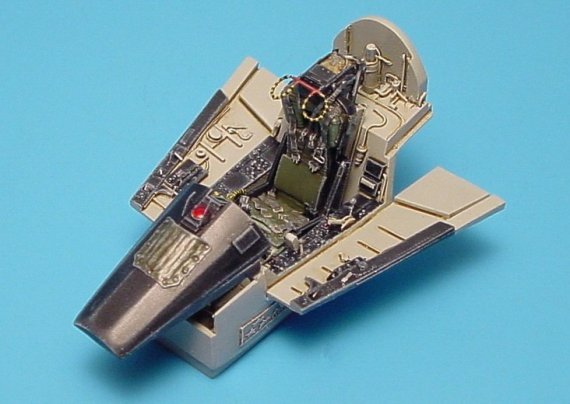 Aires Upgrade set: F-8E/H CRUSADER cockpit set