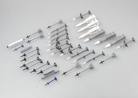 Trumpeter US-Flugzeugbewaffnung Luft-Luft-Raketen 1/32